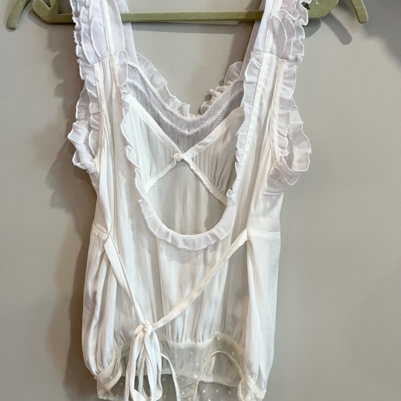 White Lace Bodysuit - NEVER BEEN WORN - Picture 2 of 2